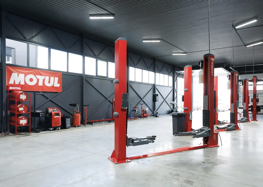 AS Service garage interior